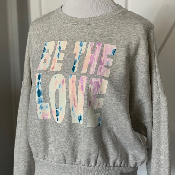 OLD NAVY grey crop sweatshirt - Picture 1 of 11
